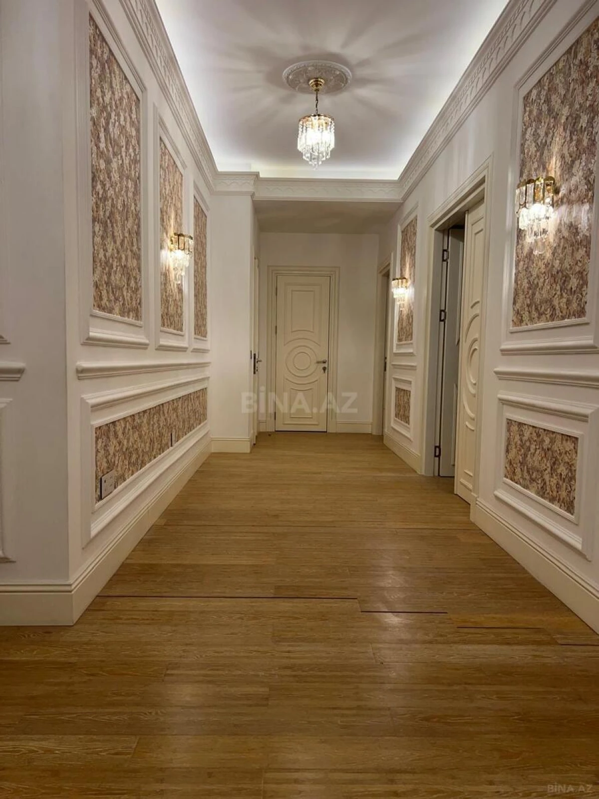 Kirayə verilir 2 otaqlı mənzil 111 m²