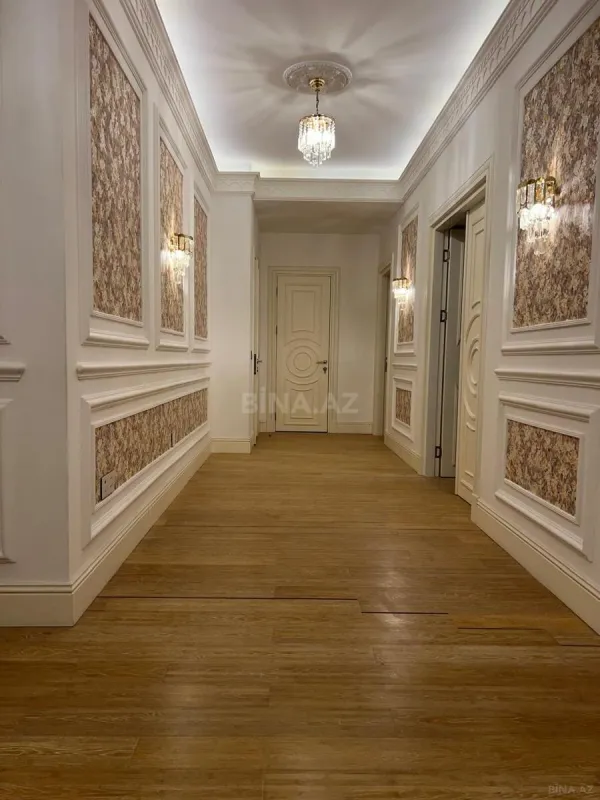 Kirayə verilir 2 otaqlı mənzil 111 m²