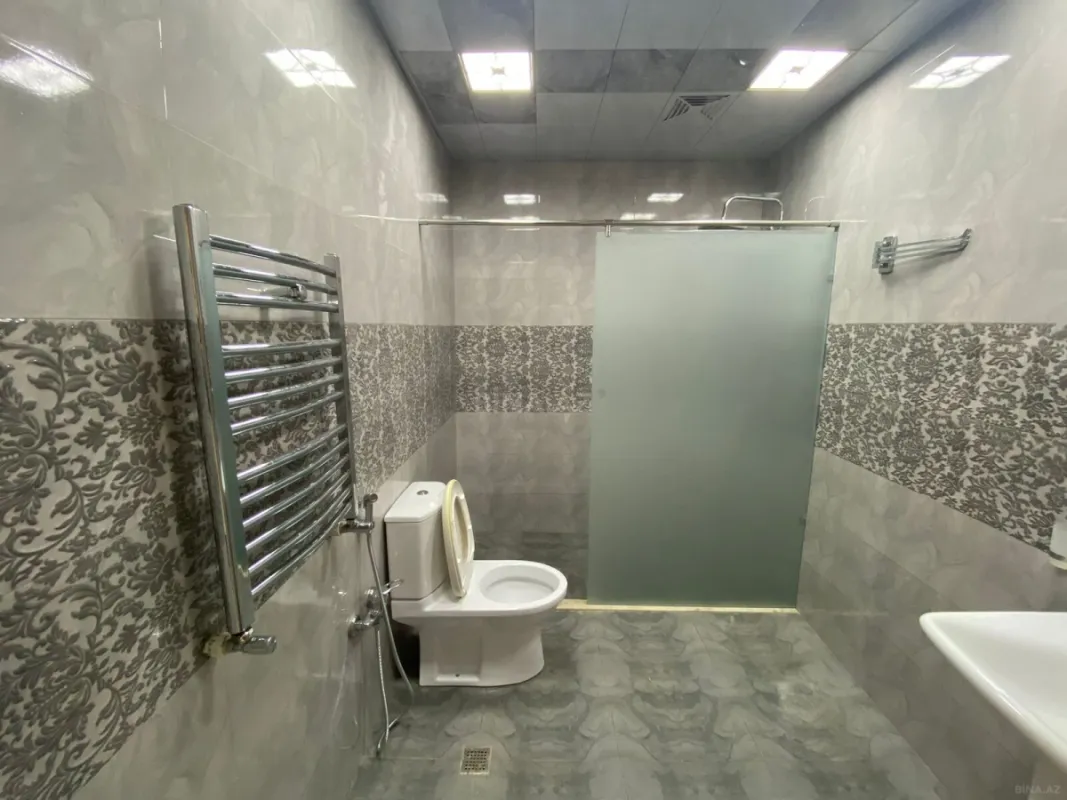 Kirayə verilir 2 otaqlı mənzil 120 m²