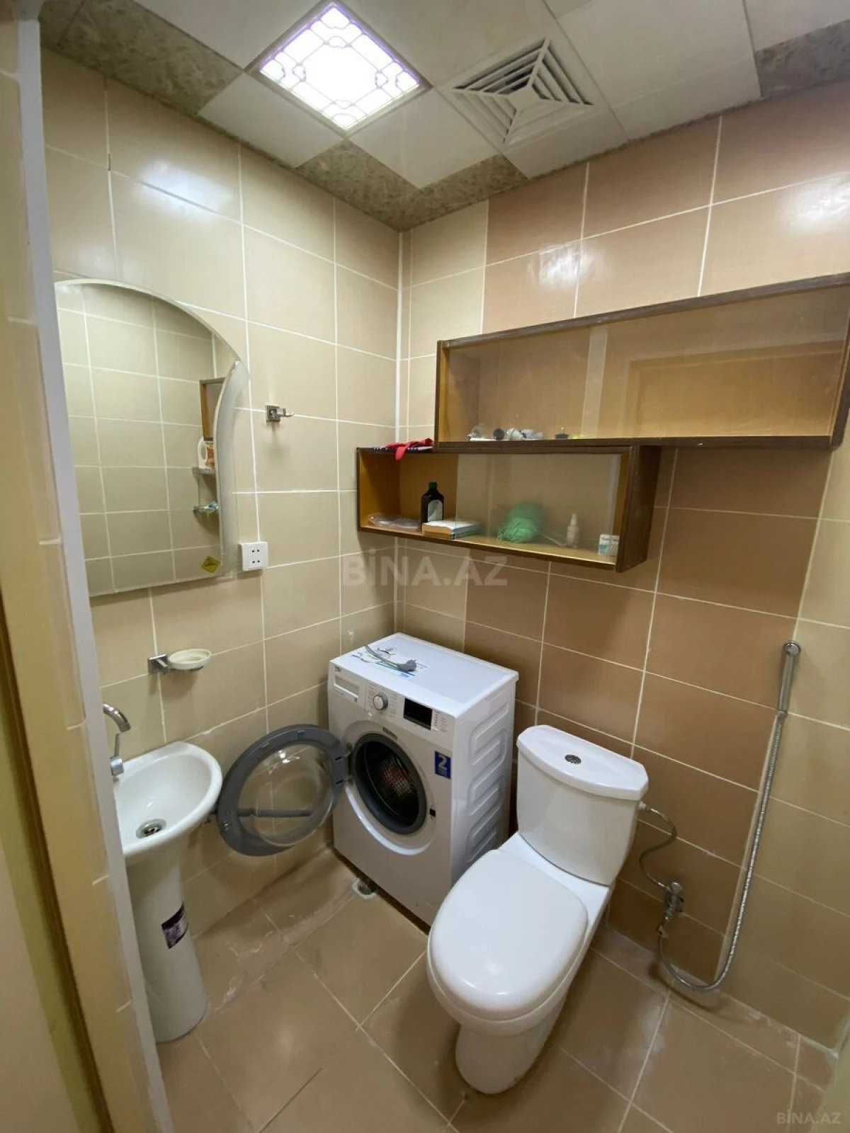 Kirayə verilir 2 otaqlı mənzil 120 m²