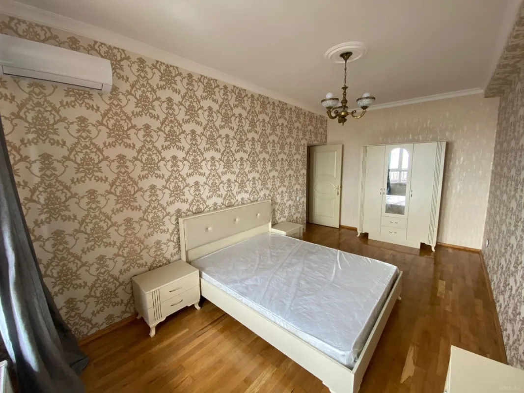 Kirayə verilir 2 otaqlı mənzil 120 m²
