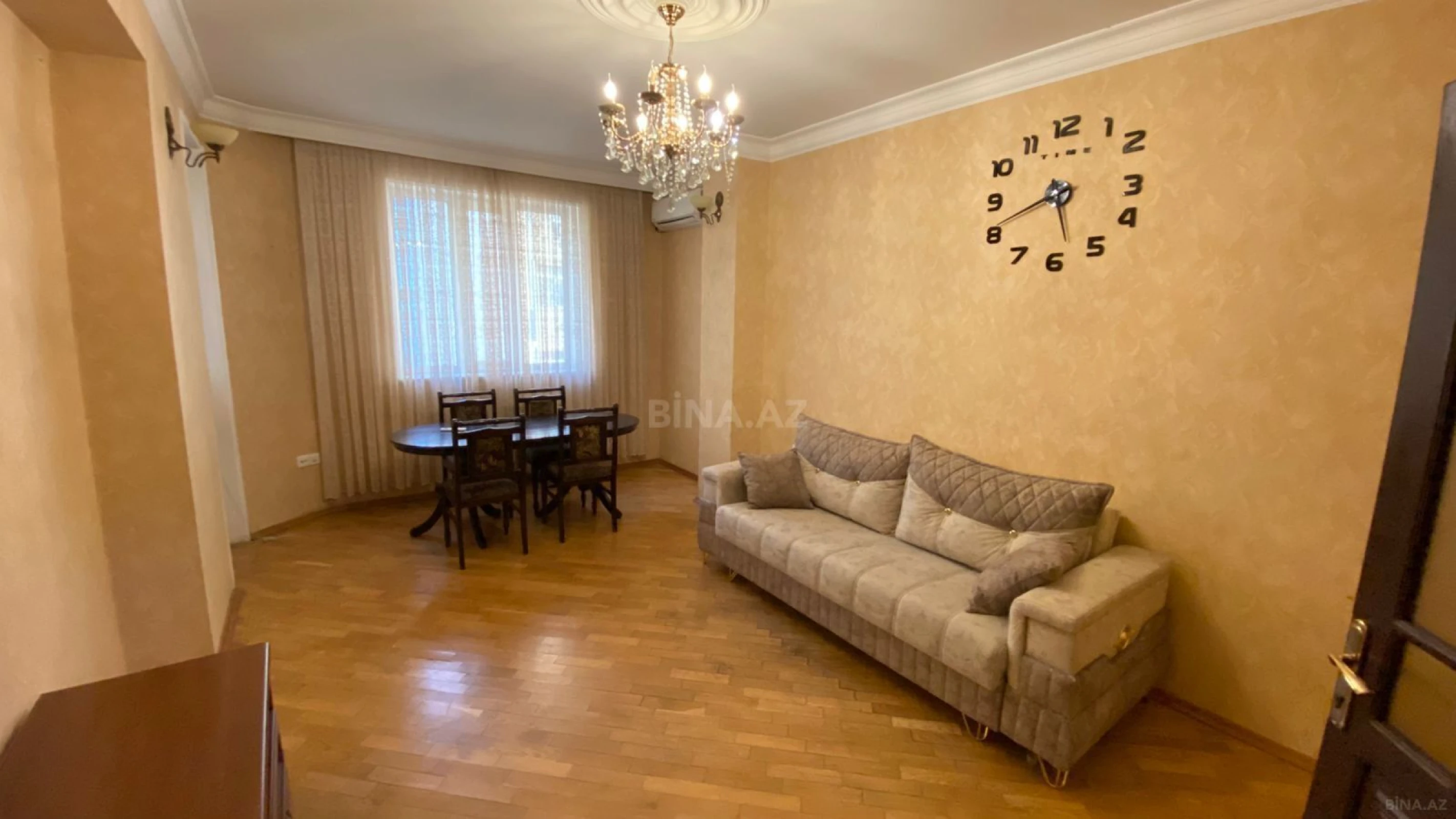 Kirayə verilir 2 otaqlı mənzil 80 m²