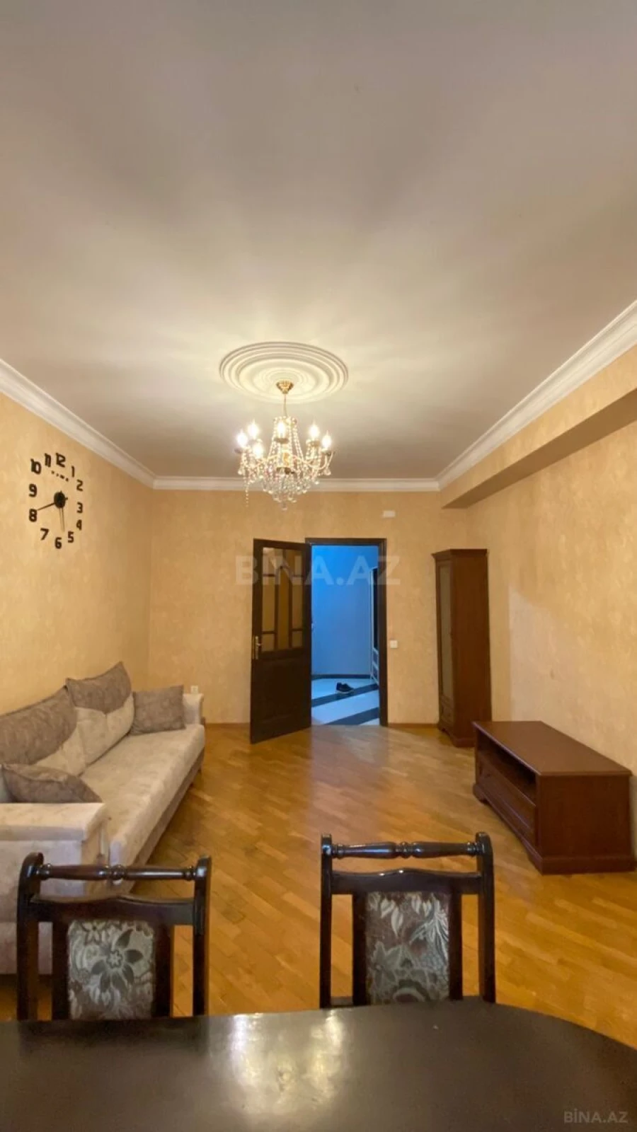 Kirayə verilir 2 otaqlı mənzil 80 m²