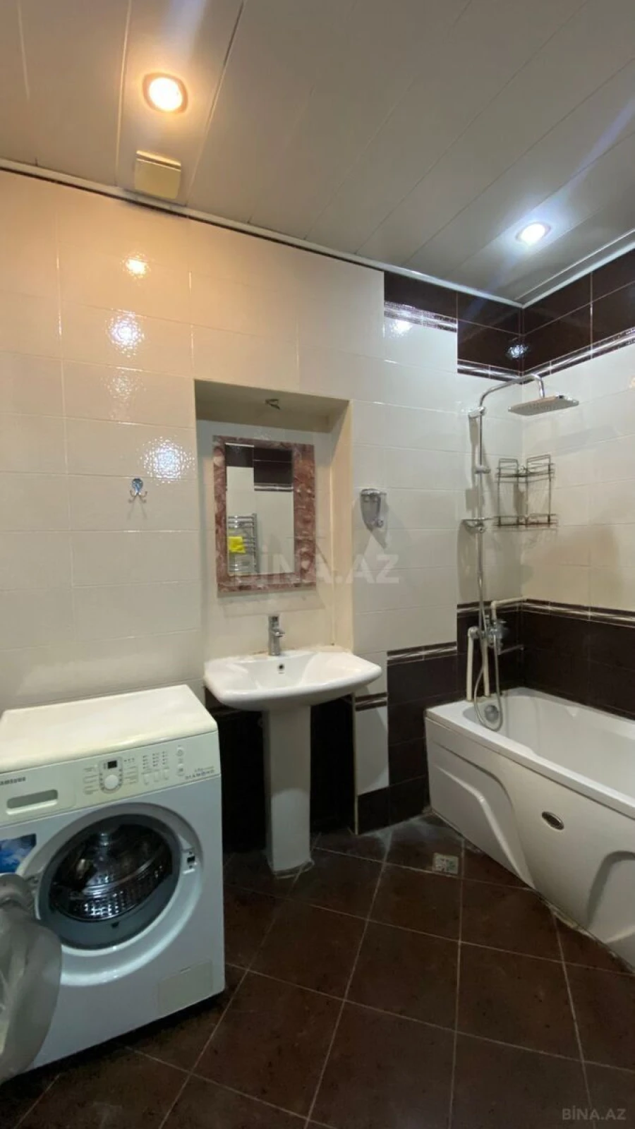Kirayə verilir 2 otaqlı mənzil 80 m²