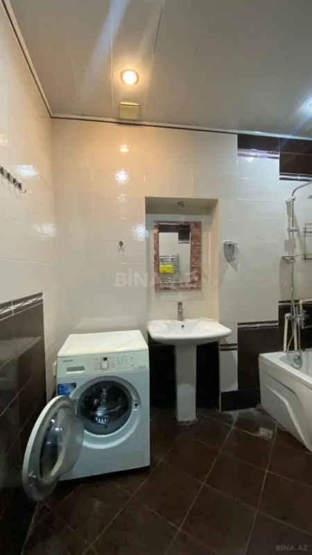 Kirayə verilir 2 otaqlı mənzil 80 m²