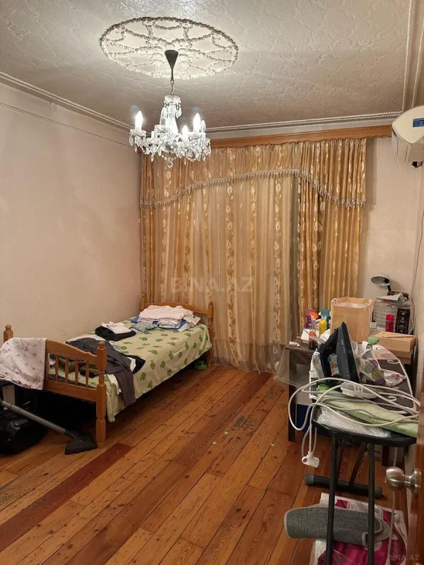 Satılır 4 otaqlı mənzil 110 m²