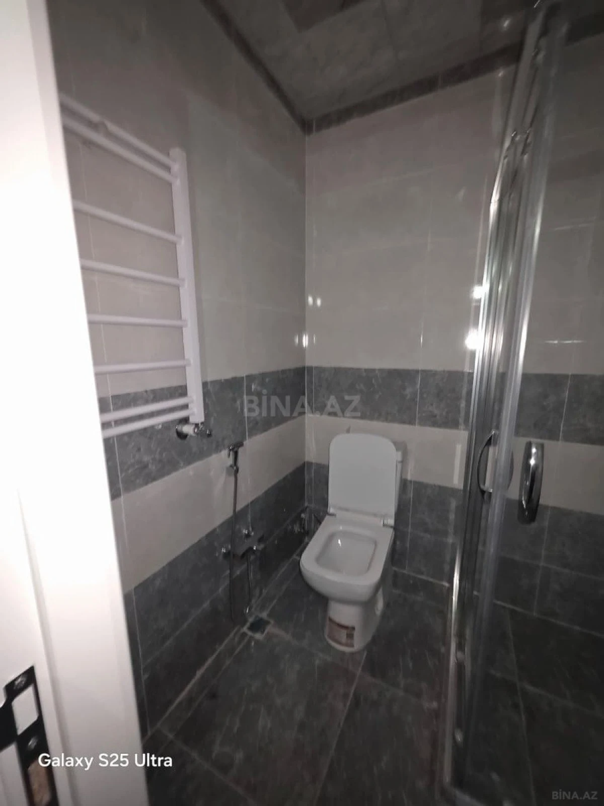 Satılır 2 otaqlı mənzil 86 m²