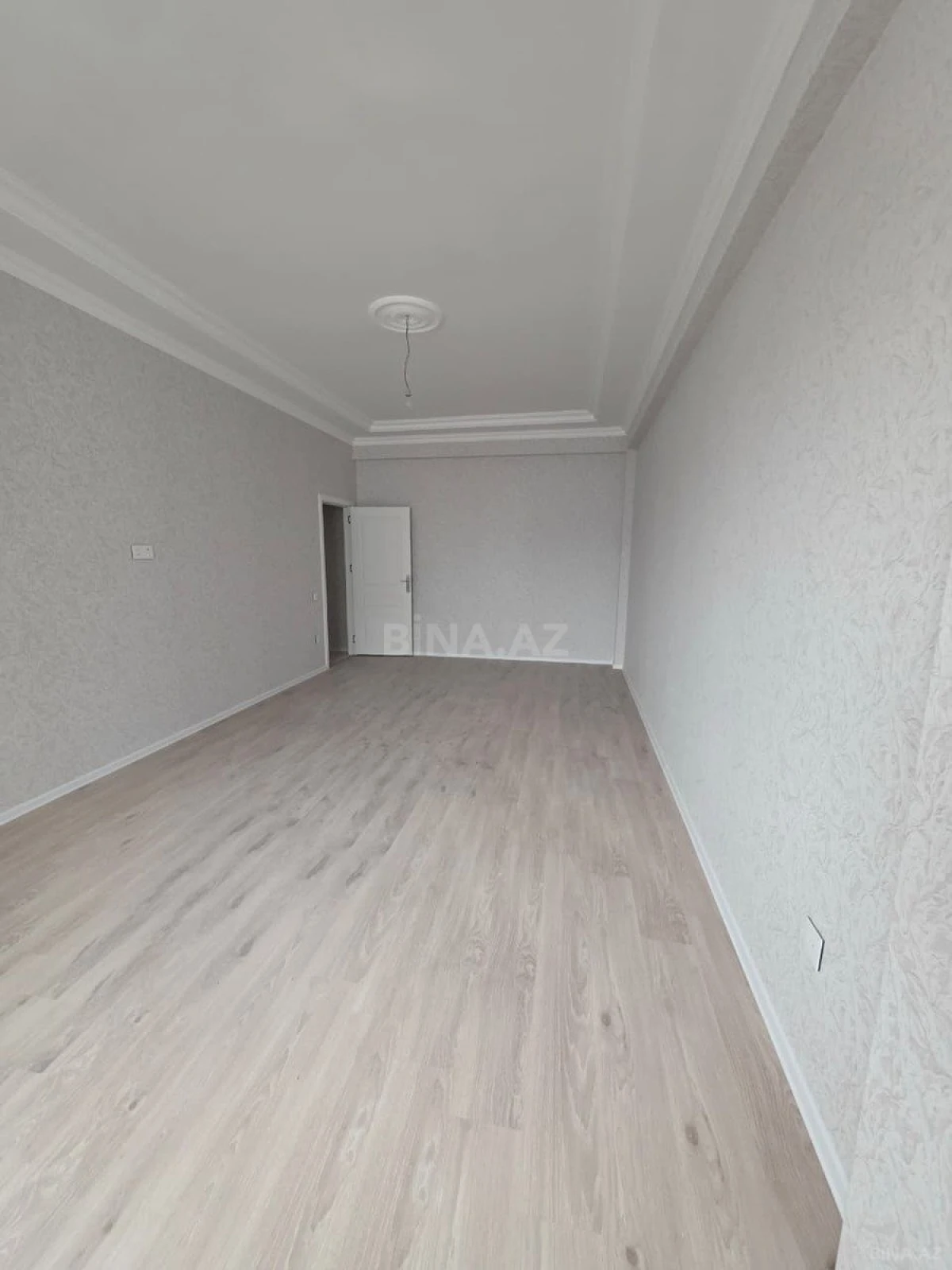 Satılır 2 otaqlı mənzil 86 m²