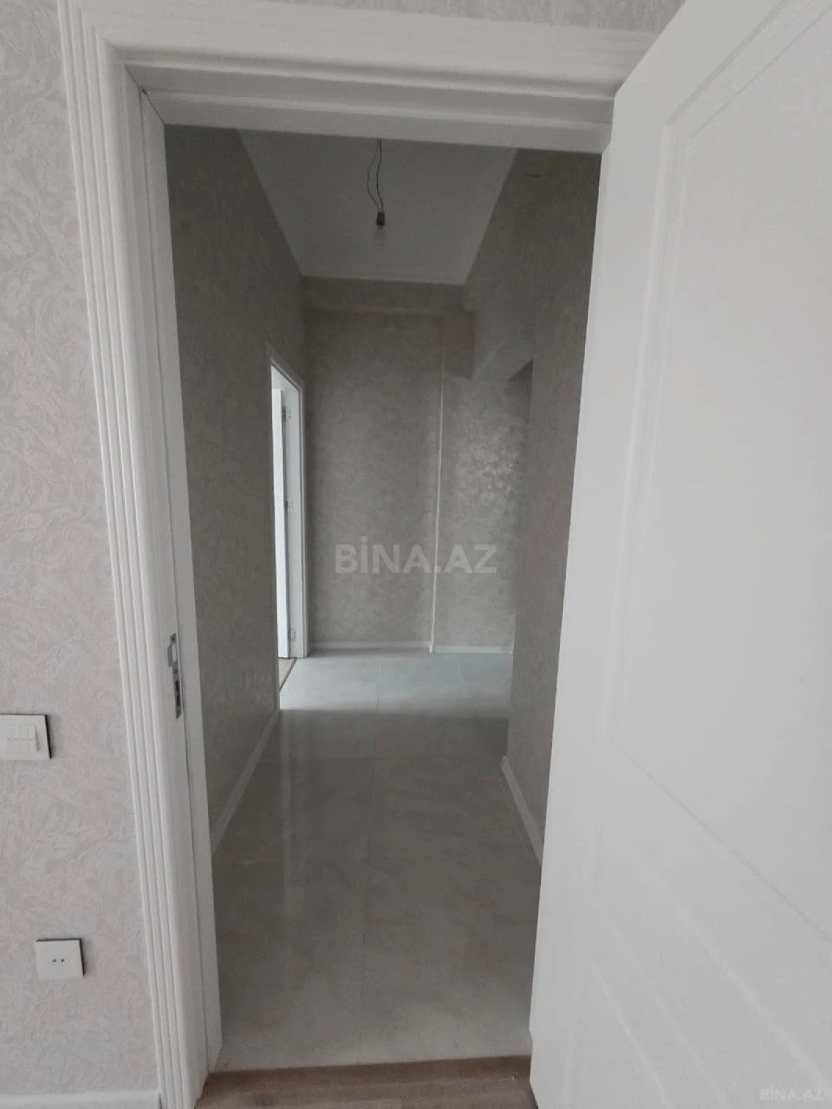 Satılır 2 otaqlı mənzil 86 m²