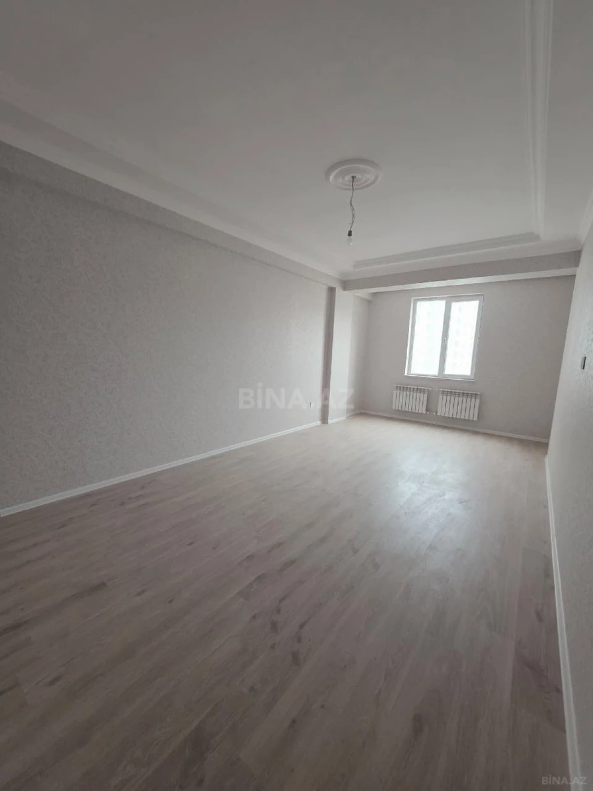 Satılır 2 otaqlı mənzil 86 m²