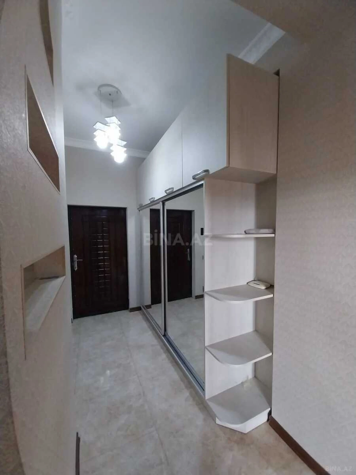 Satılır 2 otaqlı mənzil 58 m²