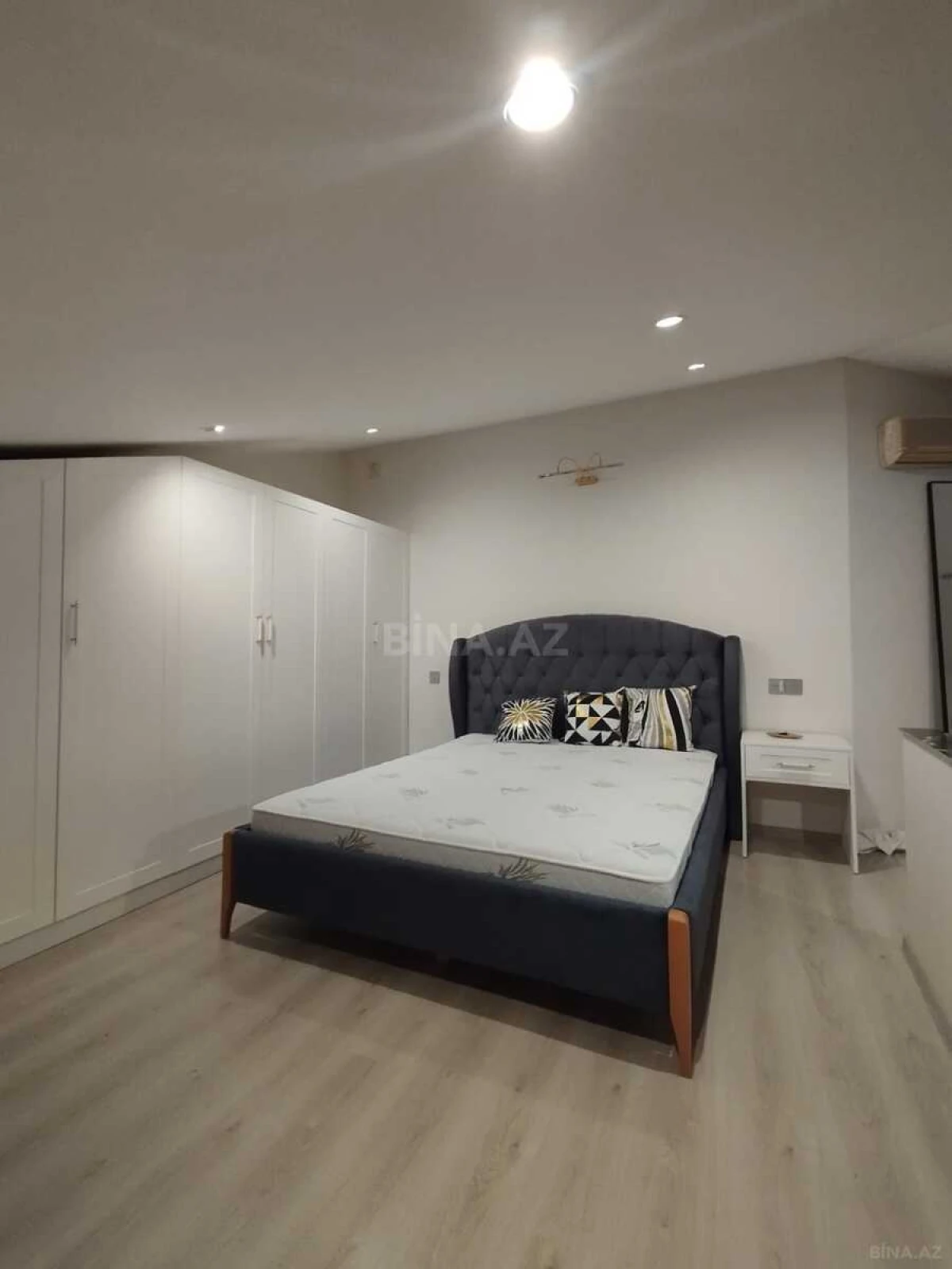 Satılır 3 otaqlı mənzil 75 m²