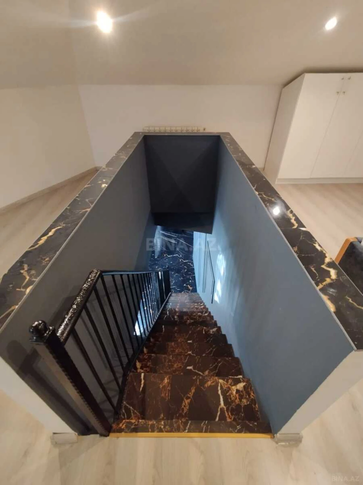 Satılır 3 otaqlı mənzil 75 m²