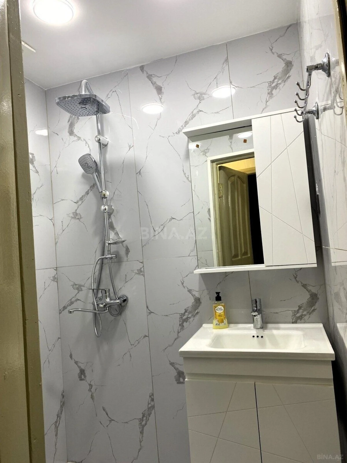 Satılır 3 otaqlı mənzil 70 m²