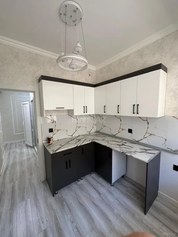 Satılır 2 otaqlı mənzil 71 m²