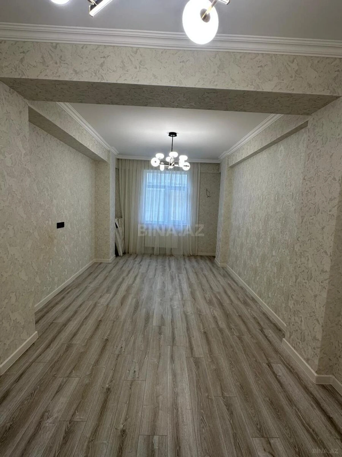 Satılır 2 otaqlı mənzil 71 m²