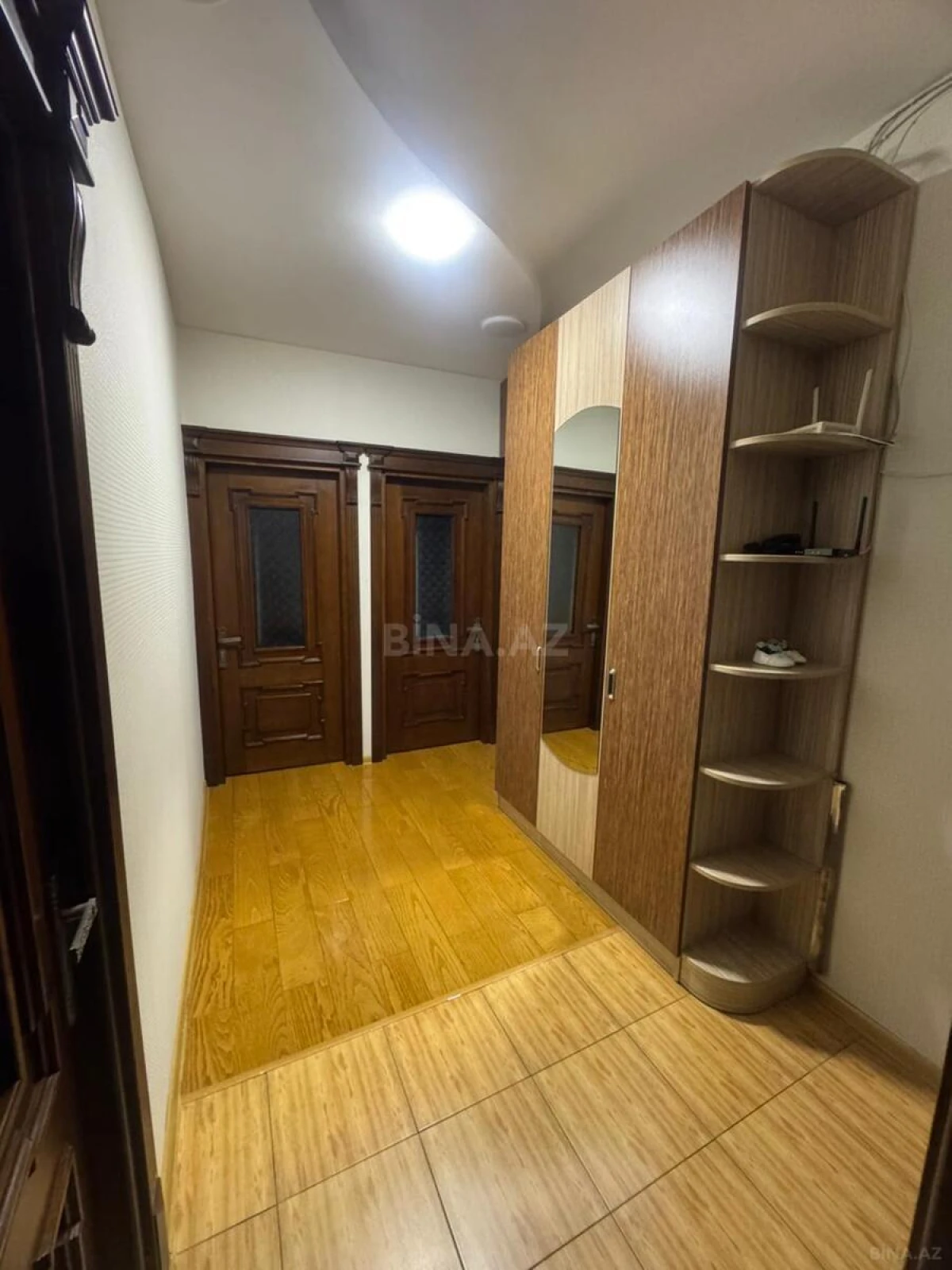 Satılır 4 otaqlı mənzil 100 m²