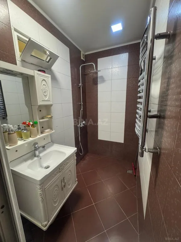 Satılır 4 otaqlı mənzil 100 m²