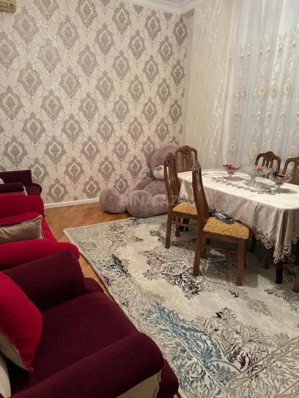 Satılır 3 otaqlı mənzil 105 m²
