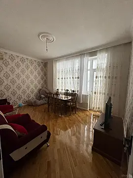 Satılır 3 otaqlı mənzil 105 m²