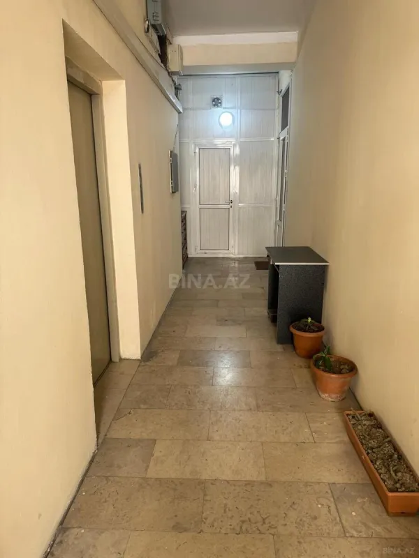 Satılır 3 otaqlı mənzil 105 m²