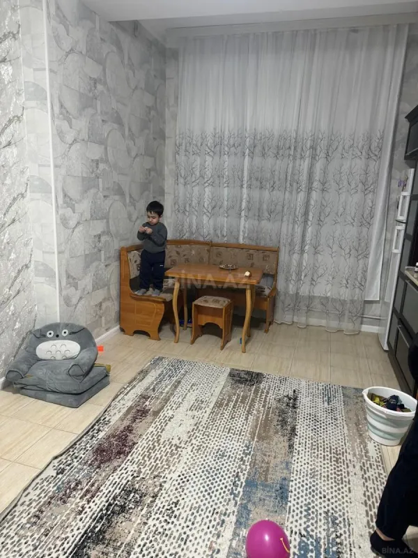 Satılır 3 otaqlı mənzil 105 m²