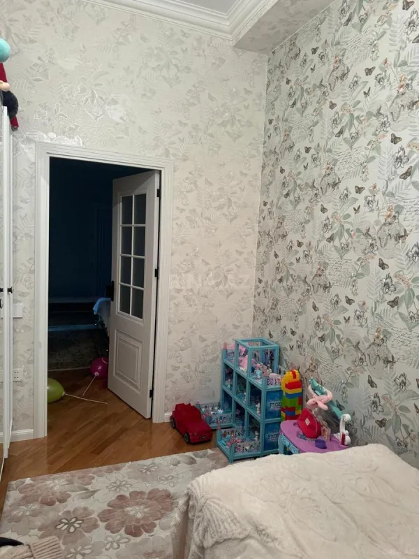 Satılır 3 otaqlı mənzil 105 m²