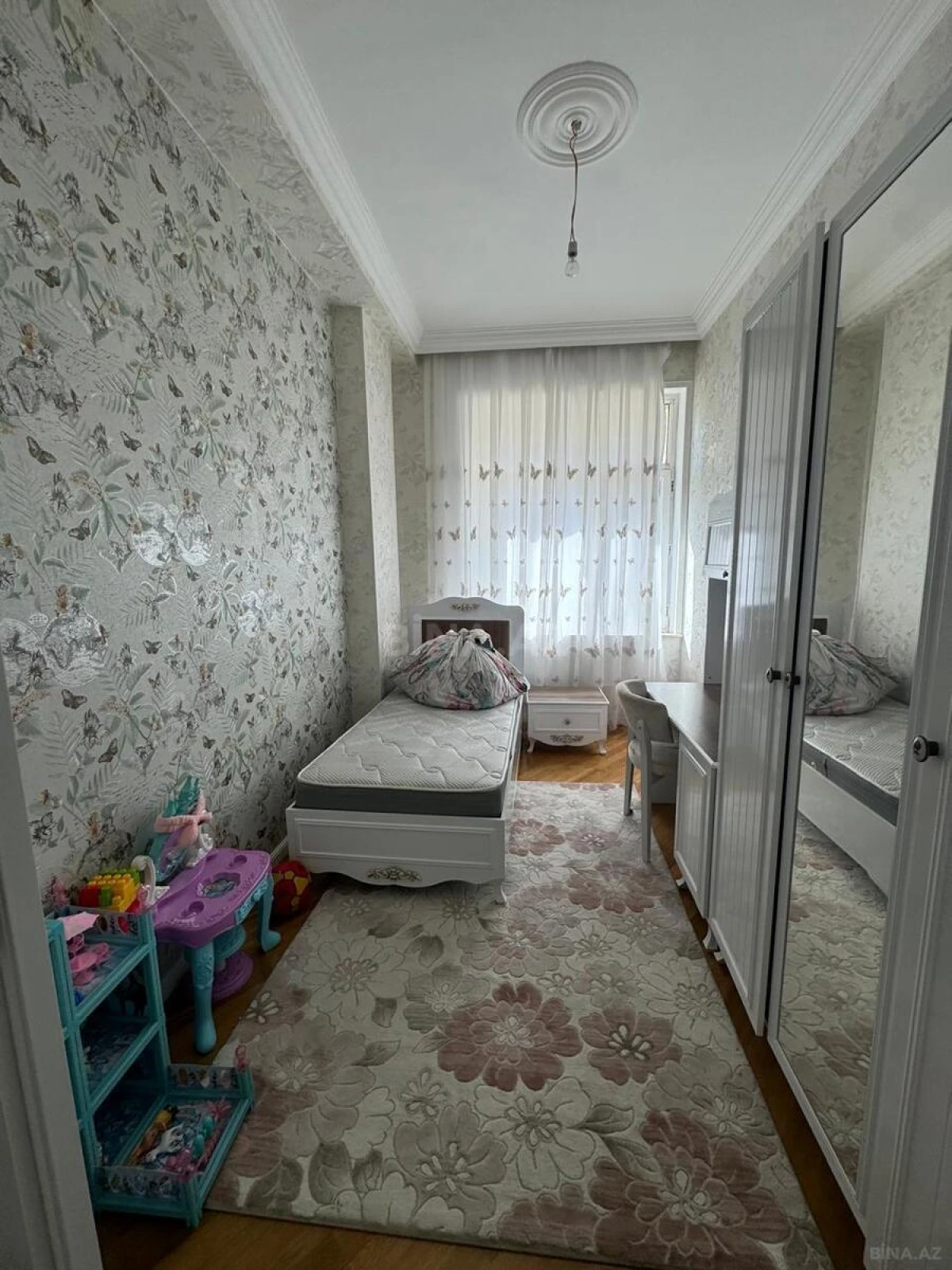 Satılır 3 otaqlı mənzil 105 m²