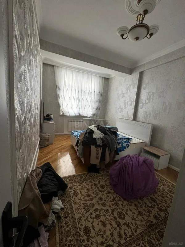 Satılır 3 otaqlı mənzil 105 m²