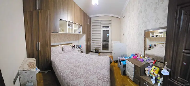 Satılır 2 otaqlı mənzil 52 m²