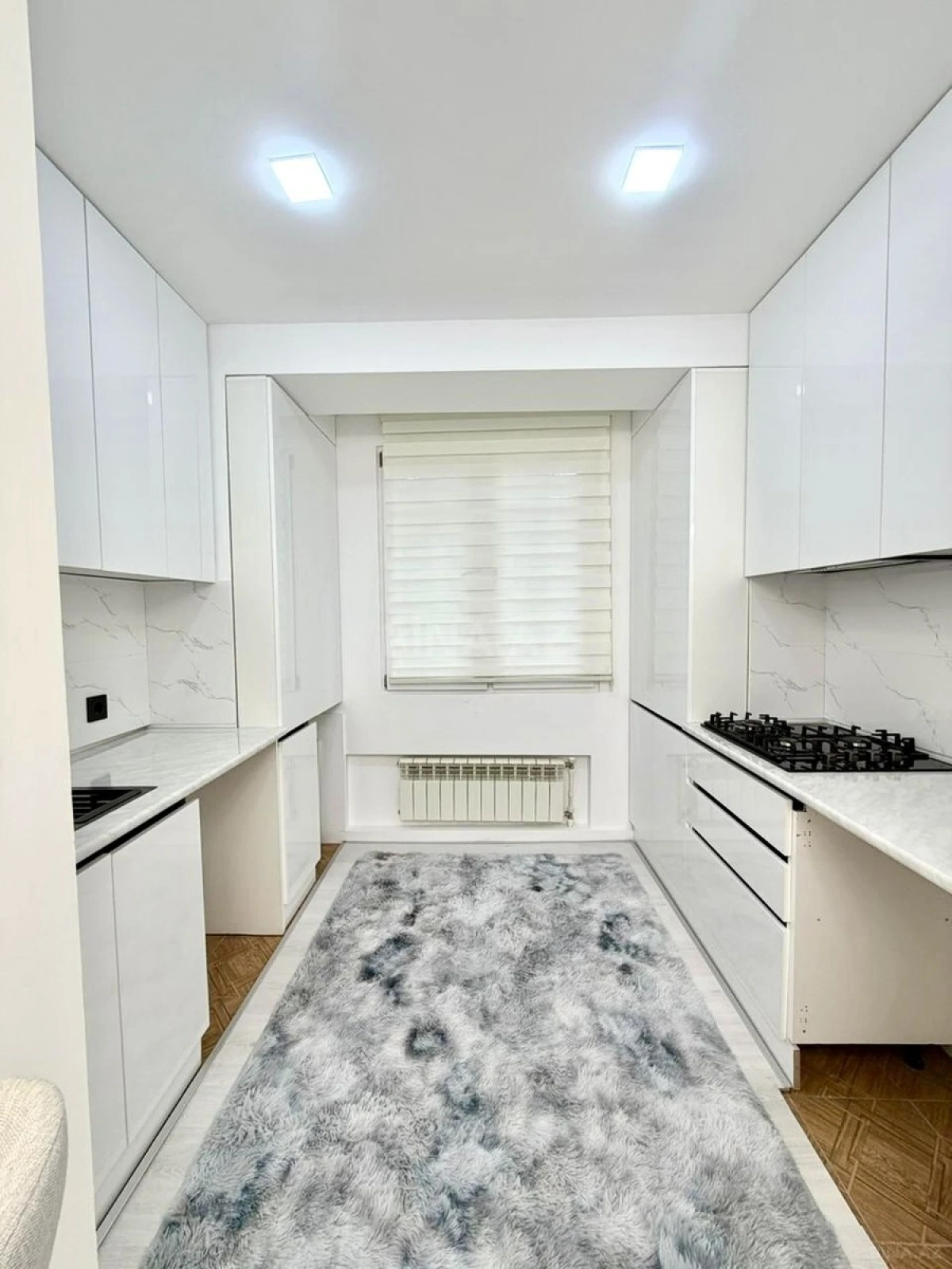 Satılır 2 otaqlı mənzil 60 m²