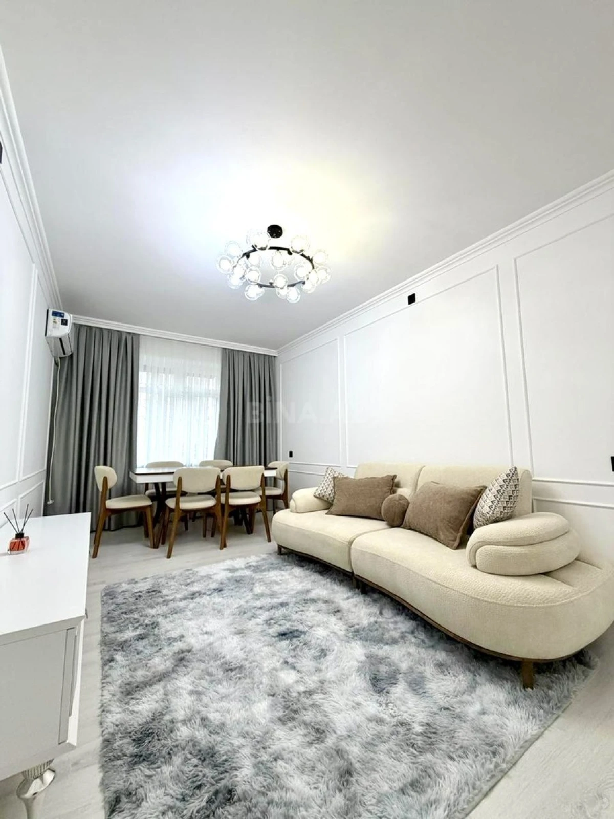 Satılır 2 otaqlı mənzil 60 m²