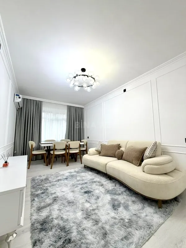 Satılır 2 otaqlı mənzil 60 m²