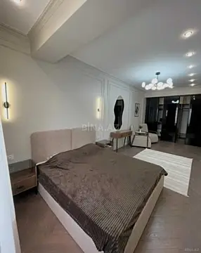 Kirayə verilir 2 otaqlı mənzil 90 m²