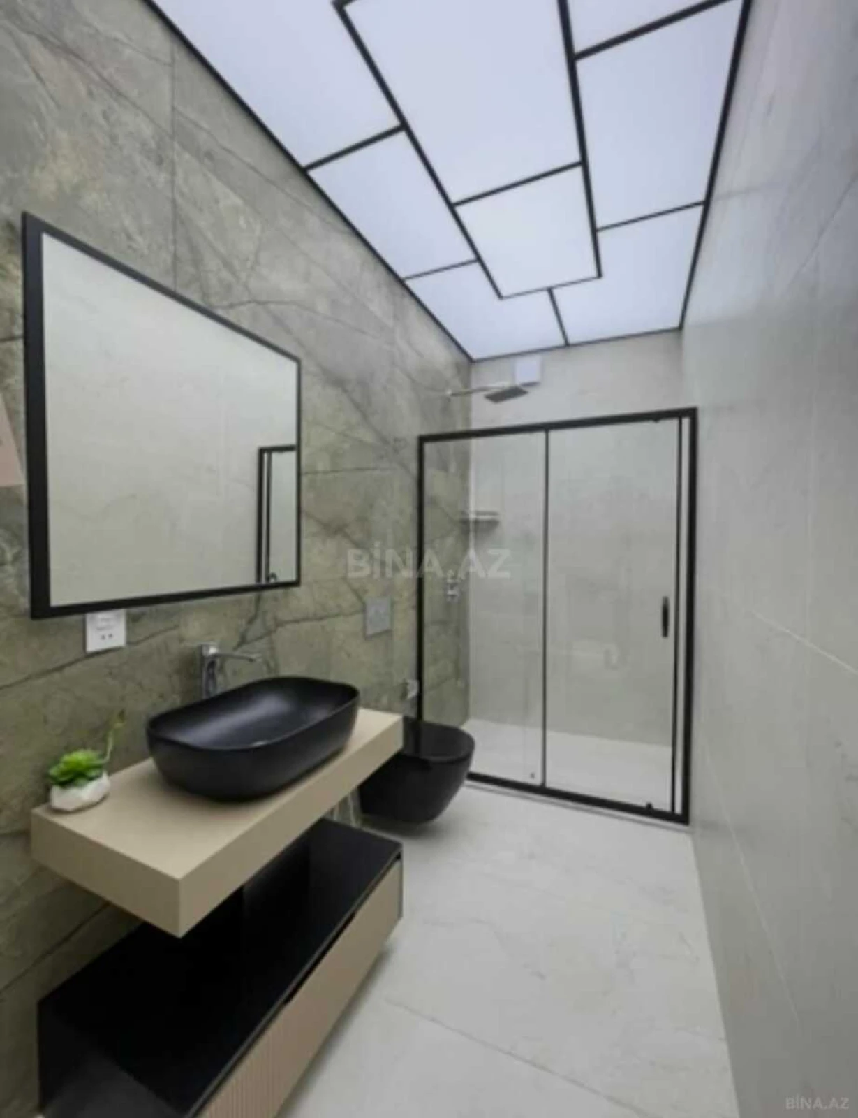 Kirayə verilir 2 otaqlı mənzil 90 m²