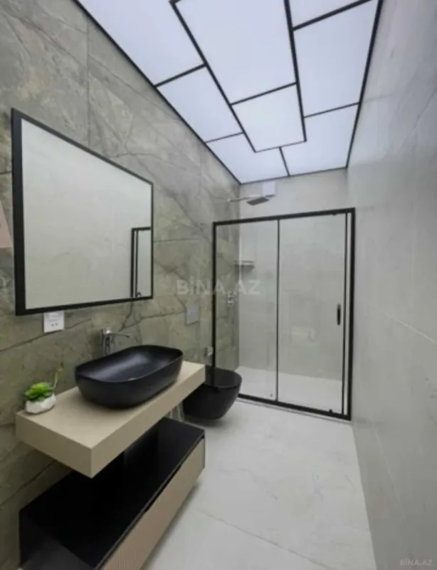 Kirayə verilir 2 otaqlı mənzil 90 m²