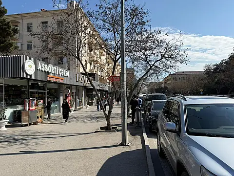 Kirayə verilir obyekt 100 m²