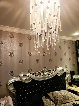 Satılır 5 otaqlı mənzil 320 m²