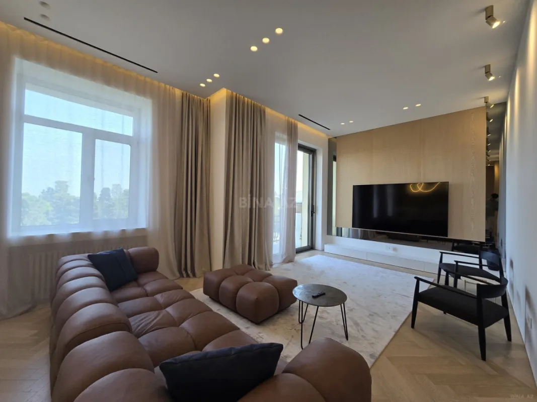 Satılır 2 otaqlı mənzil 85 m²