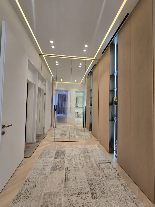 Satılır 2 otaqlı mənzil 85 m²