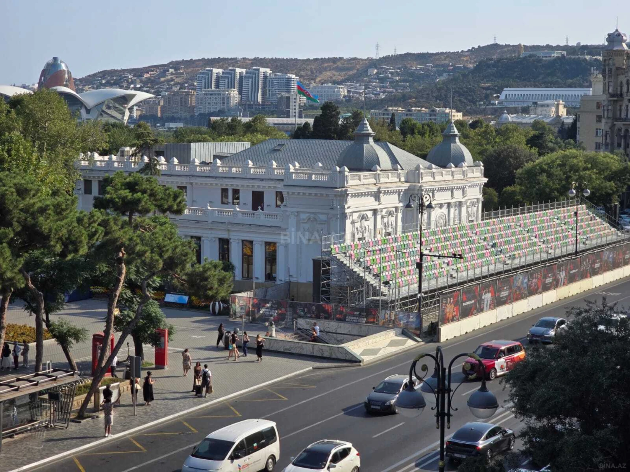 Satılır 2 otaqlı mənzil 85 m²