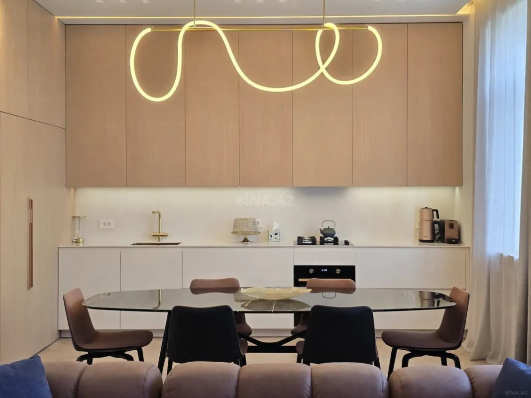 Satılır 2 otaqlı mənzil 85 m²