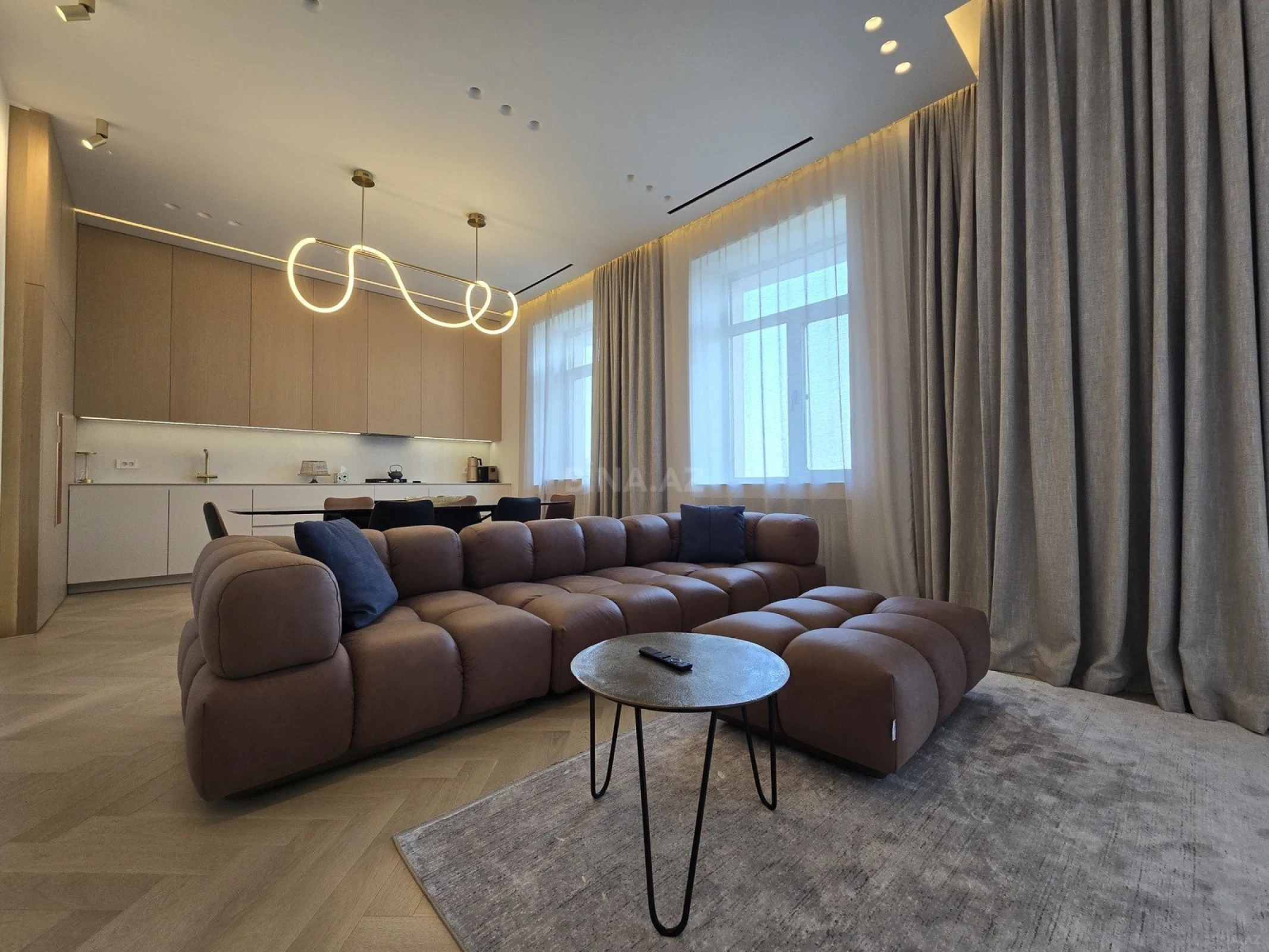 Satılır 2 otaqlı mənzil 85 m²