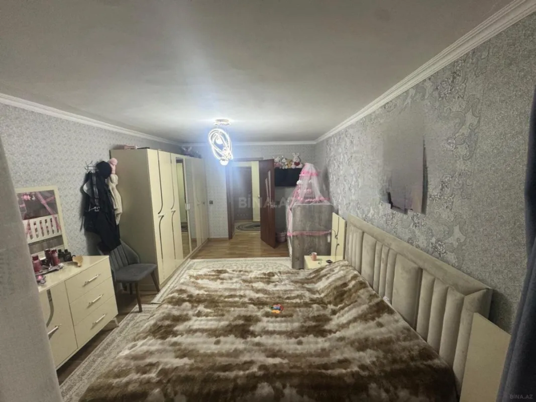 Satılır 4 otaqlı mənzil 75 m²