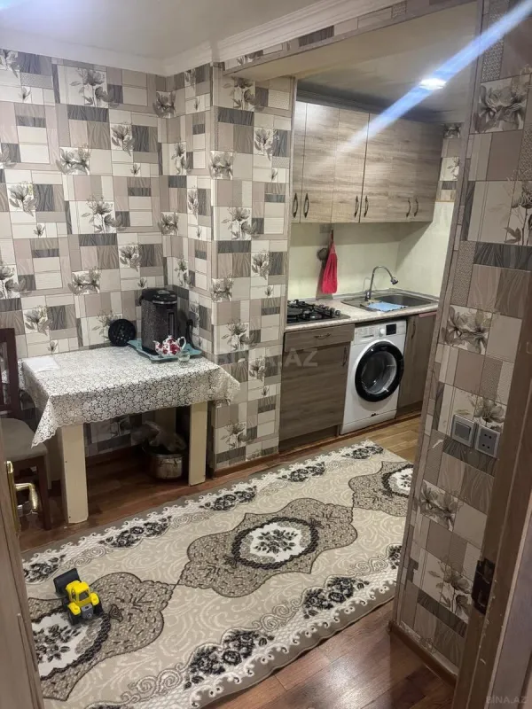Satılır 4 otaqlı mənzil 75 m²