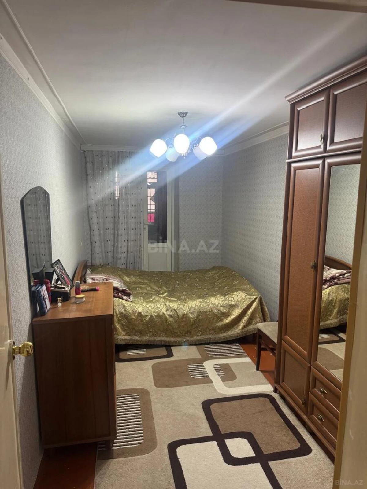 Satılır 4 otaqlı mənzil 75 m²