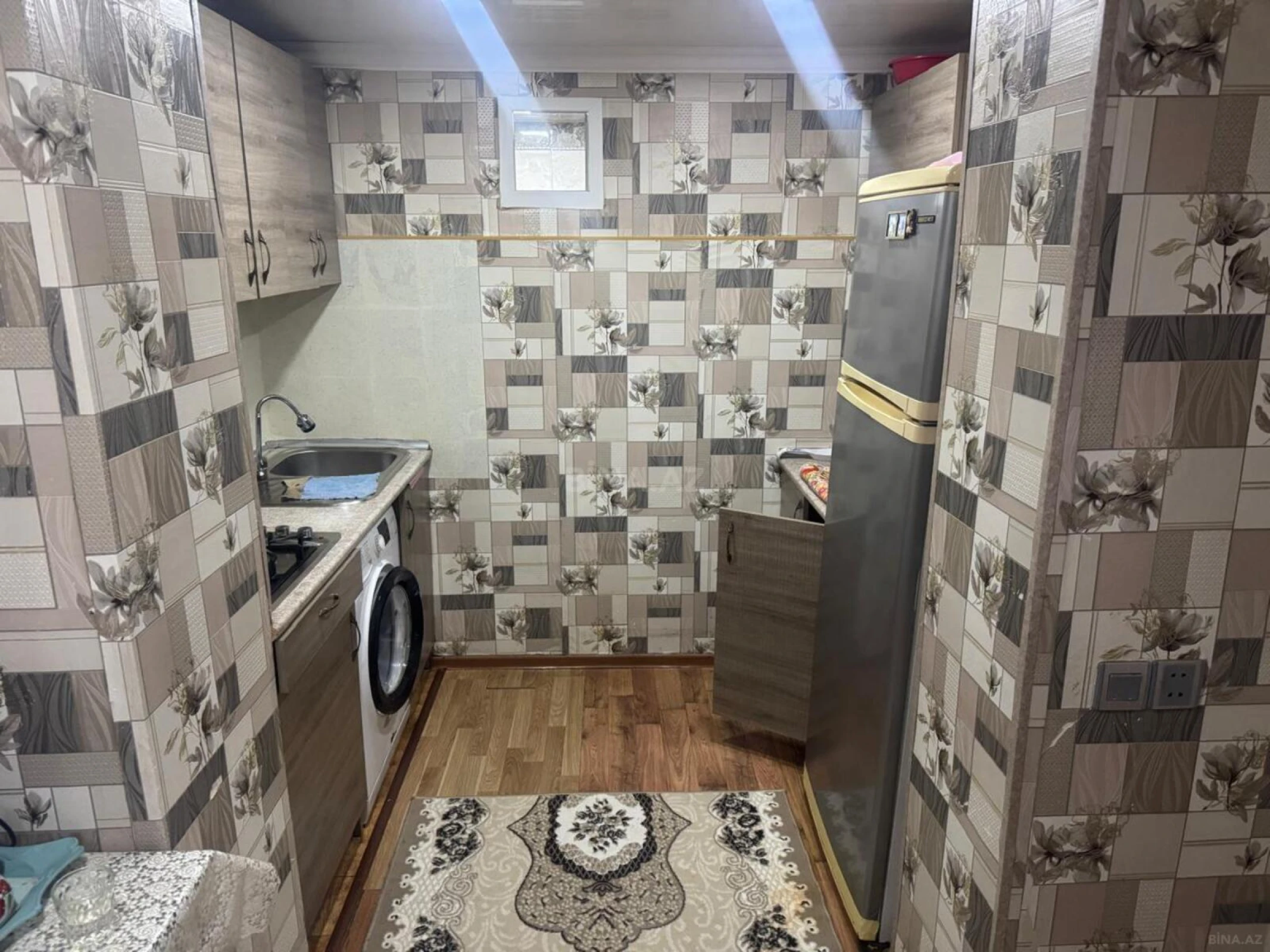 Satılır 4 otaqlı mənzil 75 m²