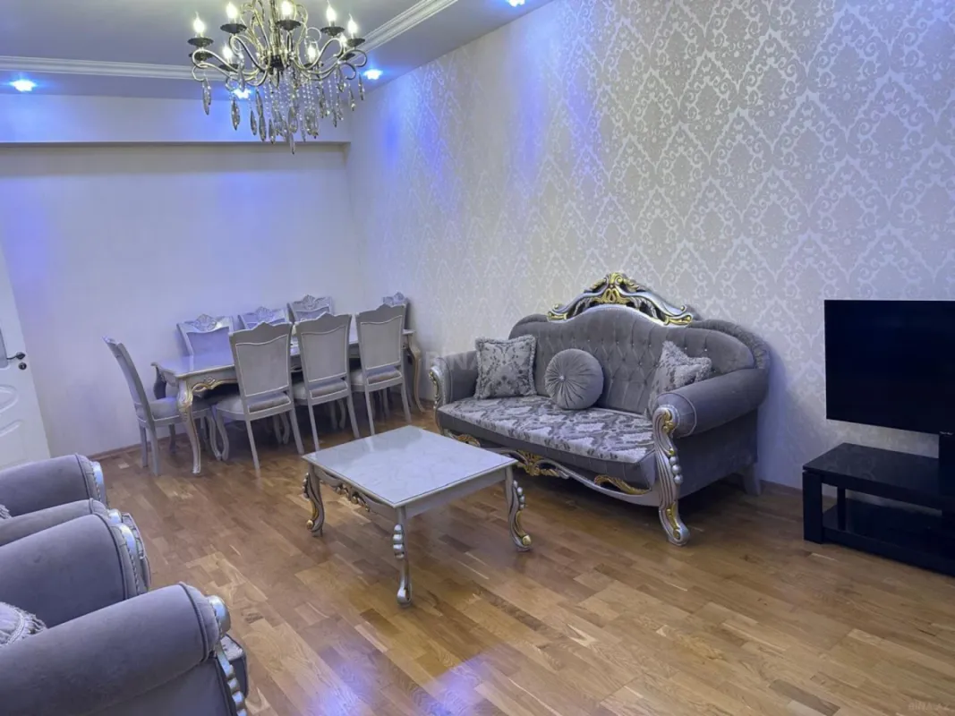 Satılır 2 otaqlı mənzil 70.5 m²