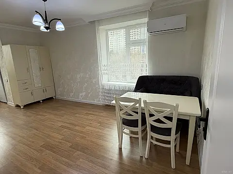 Satılır 2 otaqlı mənzil 45 m²