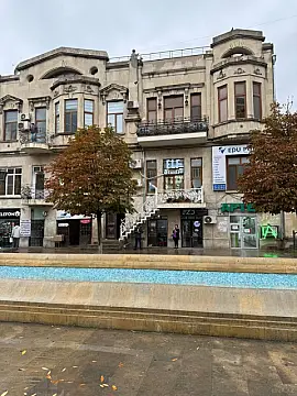 Kirayə verilir 3 otaqlı ofis 150 m² — Bakı, Nizami 3 otaq 150.00 m²